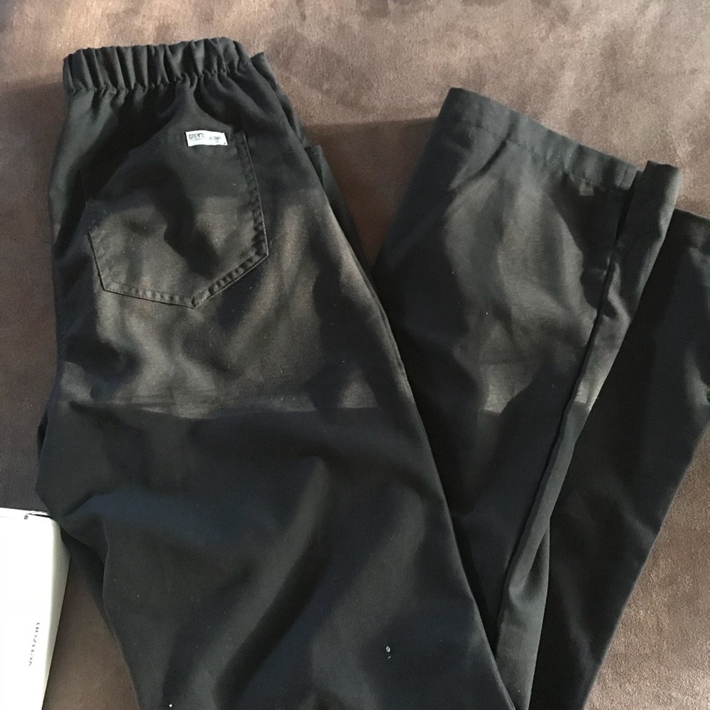 Greys anatomy scrubs brand never worn